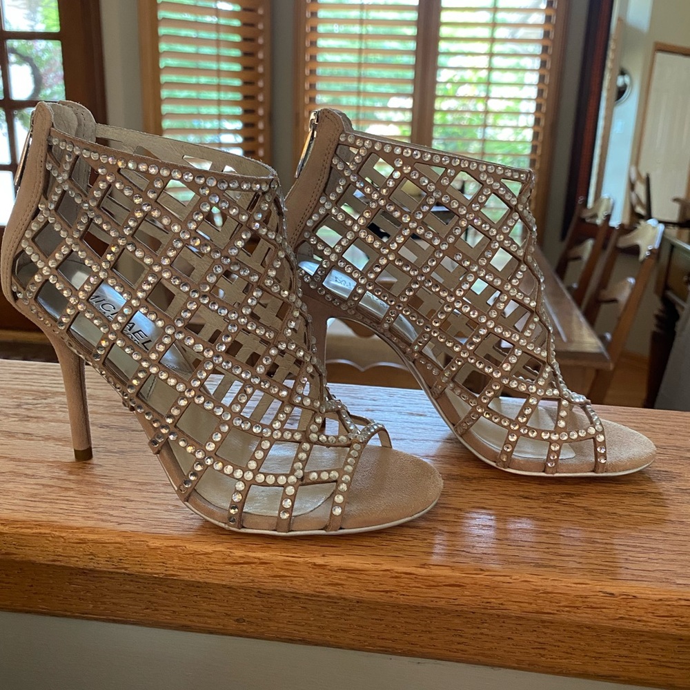 Michael Kors. 6m. Natural nude
